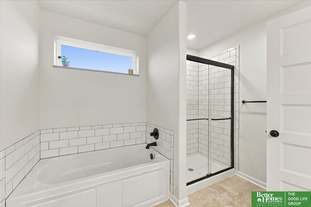 12920 S 54 Street, Papillion, NE 68133