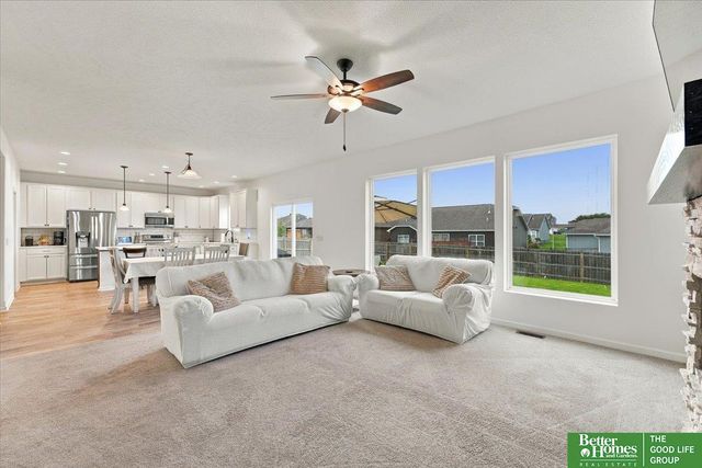 12920 S 54 Street, Papillion, NE 68133