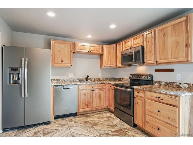 1556 S Field Ct, Lakewood, CO 80232