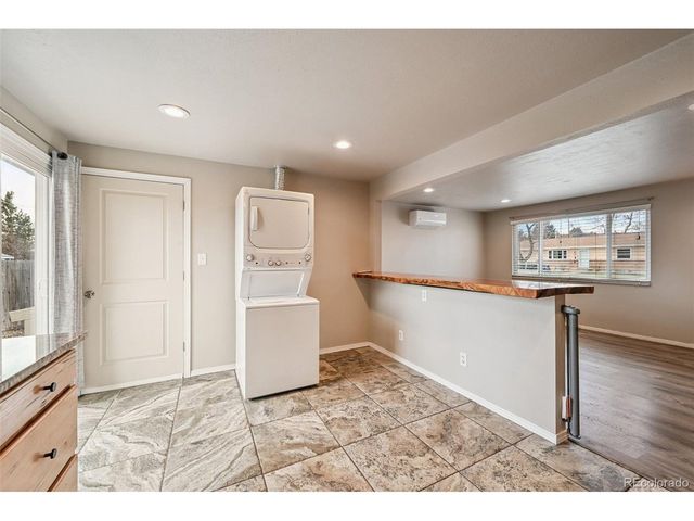 1556 S Field Ct, Lakewood, CO 80232
