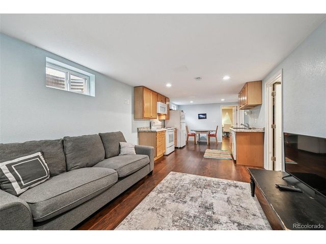 1556 S Field Ct, Lakewood, CO 80232