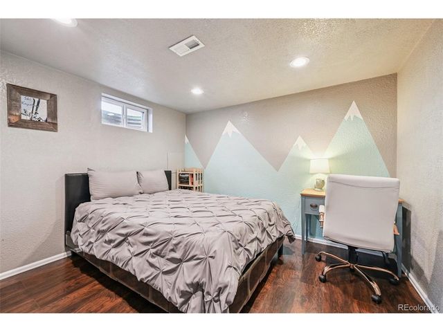 1556 S Field Ct, Lakewood, CO 80232