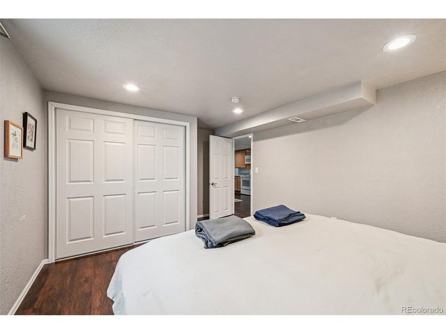 1556 S Field Ct, Lakewood, CO 80232