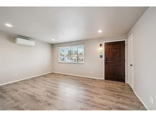 1556 S Field Ct, Lakewood, CO 80232