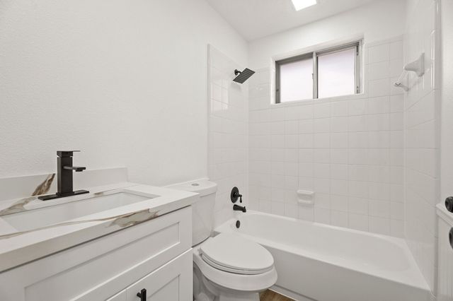 16114 Reseda Circle, Houston, TX 77062