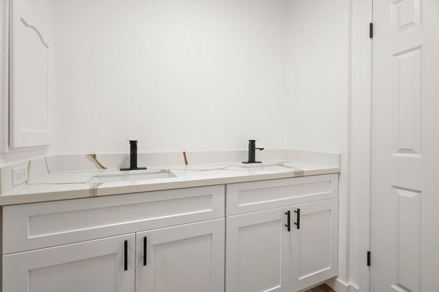 16114 Reseda Circle, Houston, TX 77062