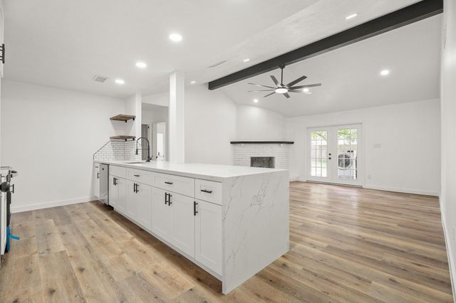 16114 Reseda Circle, Houston, TX 77062