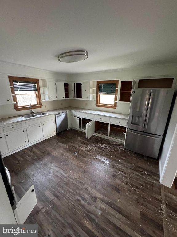 Image 8 of property listing at 5719 GEORGE ISLAND LANDING RD, Stockton, MD 21864