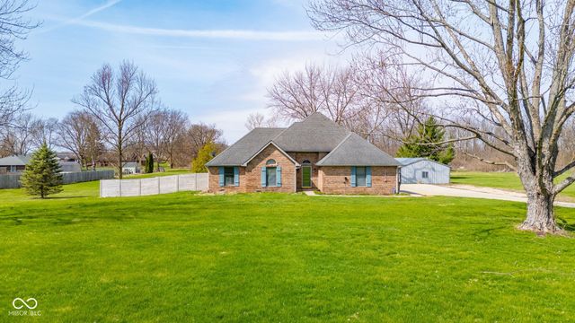 4541 N 200 E, Anderson, IN 46012