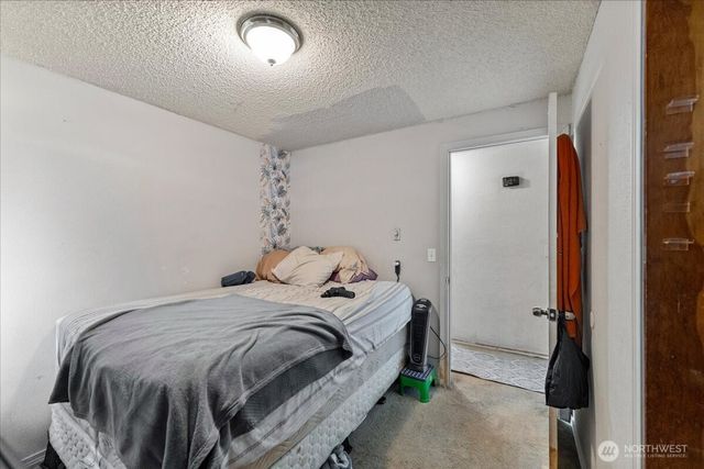 1751 S 43rd Street, Tacoma, WA 98418