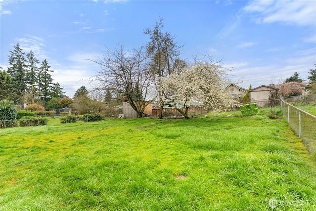 1751 S 43rd Street, Tacoma, WA 98418