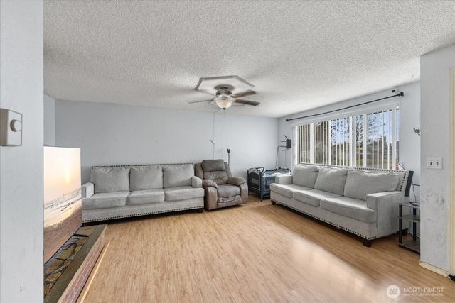 1751 S 43rd Street, Tacoma, WA 98418