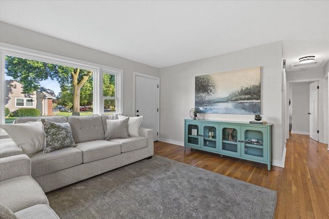 1905 Gilson STREET, Racine, WI 53403