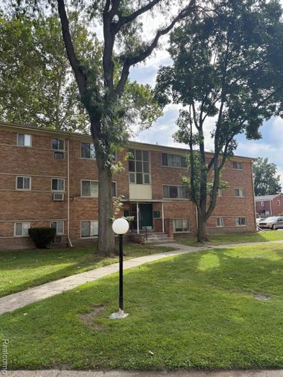 17274 Bentler Street 46, Detroit, MI 48219