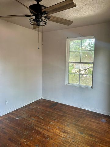 605 E Hunnicutt Street C, Baytown, TX 77520