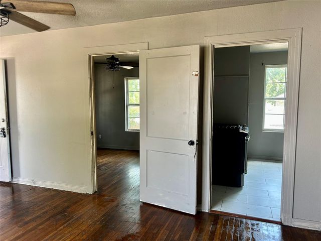 605 E Hunnicutt Street C, Baytown, TX 77520