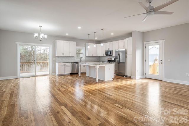 93 Locust Grove Road, Weaverville, NC 28787