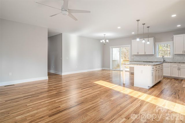 93 Locust Grove Road, Weaverville, NC 28787