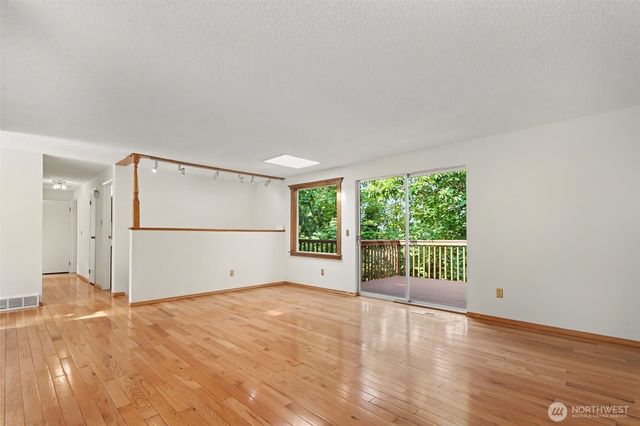 11617 7th Avenue SW, Seattle, WA 98146