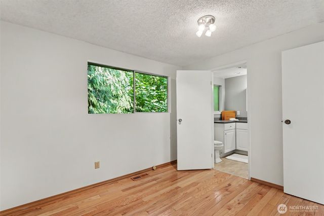 11617 7th Avenue SW, Seattle, WA 98146