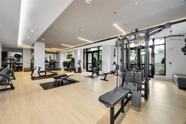 3400 SW 27th Avenue 902, Miami, FL 33133