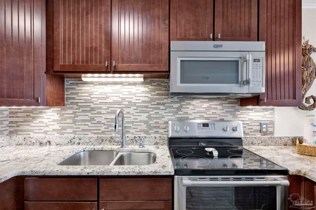 13785 Perdido Key Dr 13, Pensacola, FL 32507