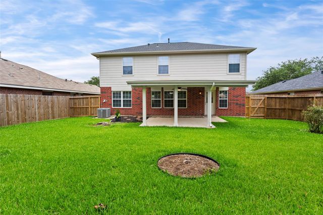 4806 Quiet Canyon Drive, Friendswood, TX 77546
