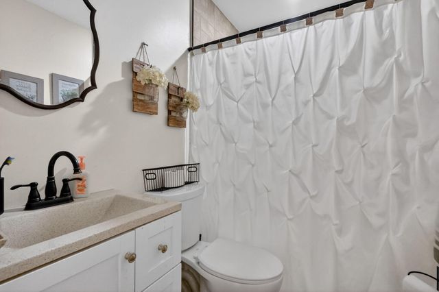 6171 NW 170th Lane, Hialeah, FL 33015