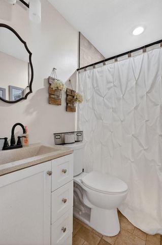 6171 NW 170th Lane, Hialeah, FL 33015