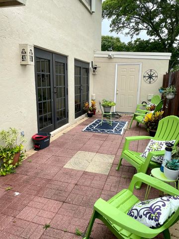 6171 NW 170th Lane, Hialeah, FL 33015