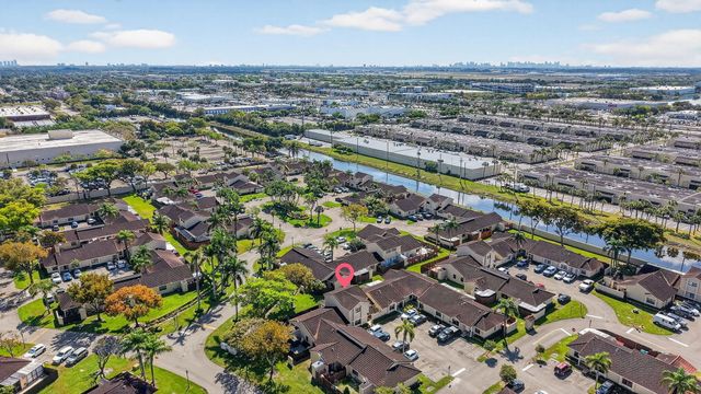 6171 NW 170th Lane, Hialeah, FL 33015