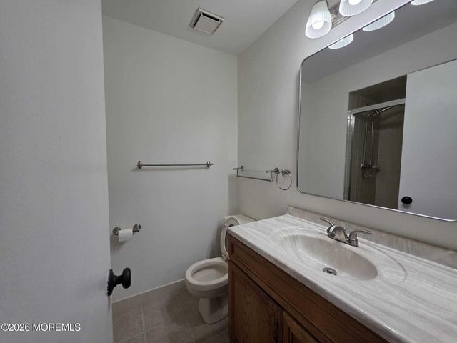 129 Tulip Lane, Freehold, NJ 07728
