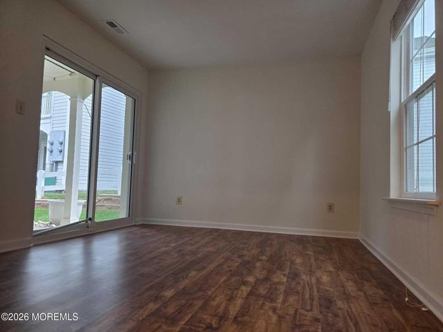 129 Tulip Lane, Freehold, NJ 07728