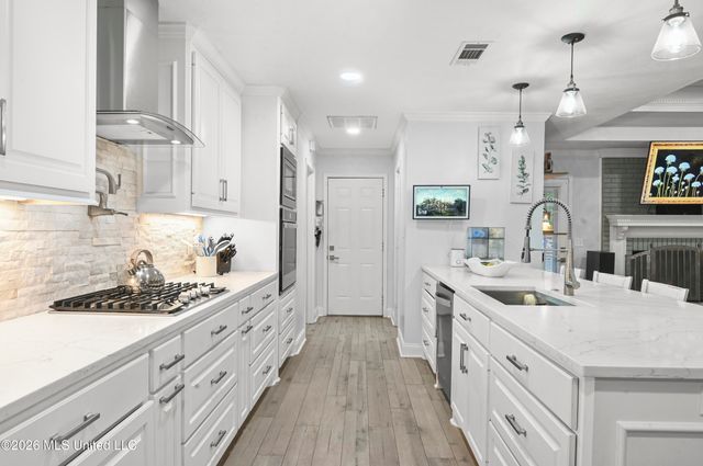 208 Boxwood Circle, Brandon, MS 39047