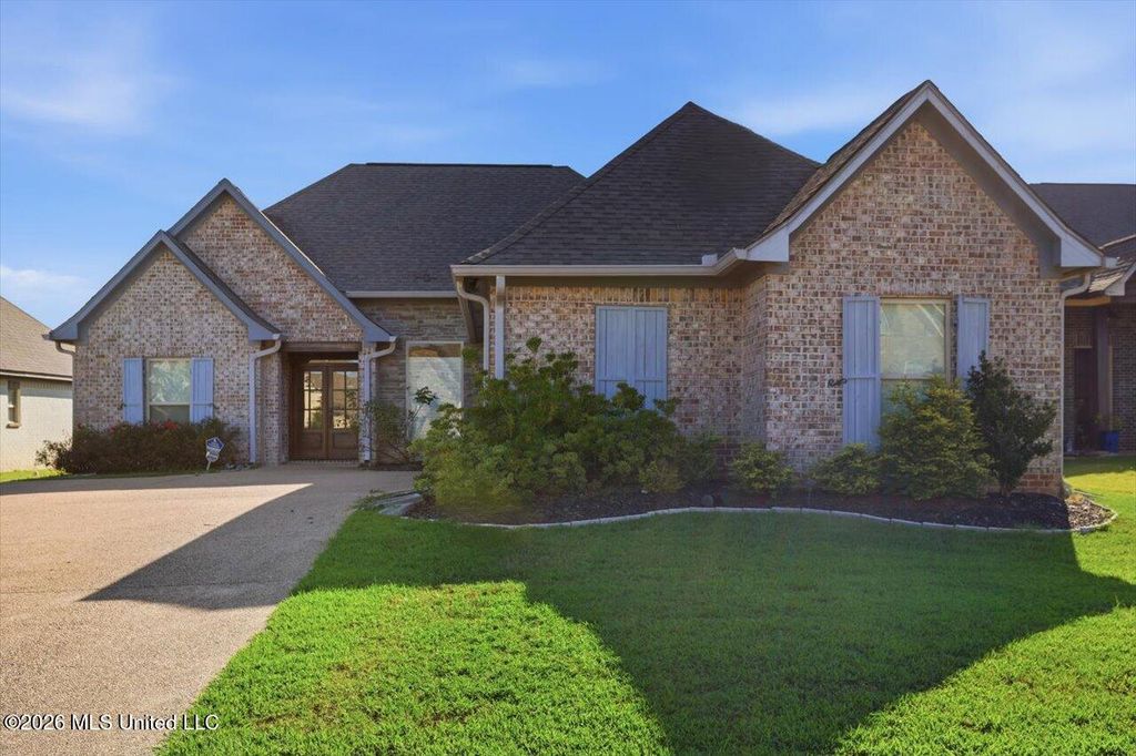 120 Emerald Drive, Brandon, MS 39047