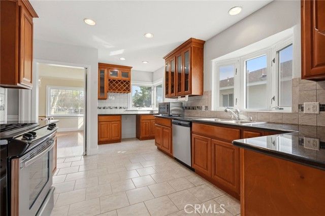 1647 N Harrison, Fresno, CA 93704