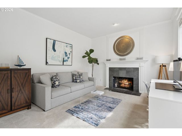 3722 Nw LORIANN Dr, Portland, OR 97229