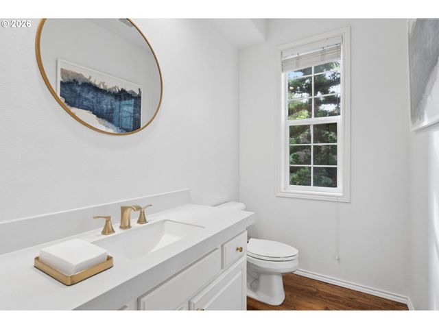 3722 Nw LORIANN Dr, Portland, OR 97229