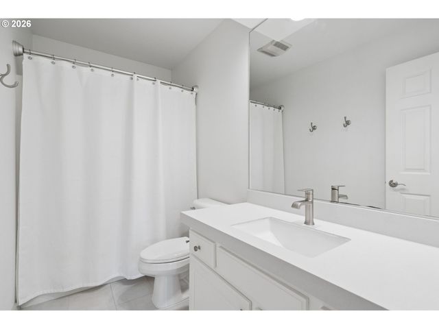 3722 Nw LORIANN Dr, Portland, OR 97229