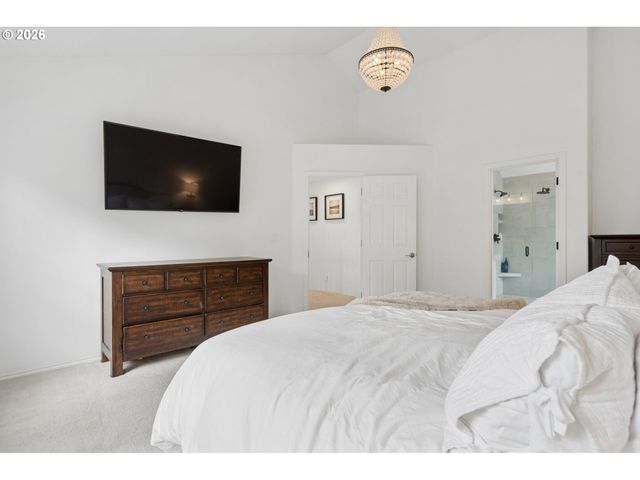 3722 Nw LORIANN Dr, Portland, OR 97229