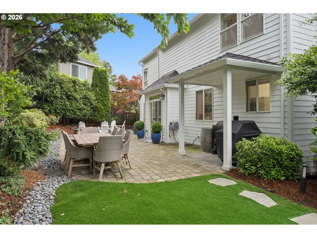 3722 Nw LORIANN Dr, Portland, OR 97229