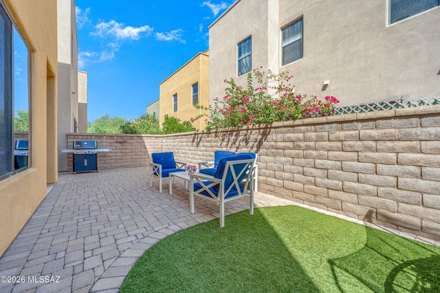 303 E Croydon Park Road, Tucson, AZ 85704