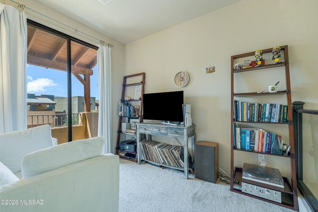 303 E Croydon Park Road, Tucson, AZ 85704