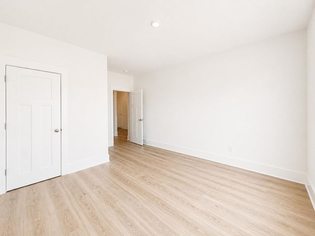 2033 Meadowood Ln., Longs, SC 29568