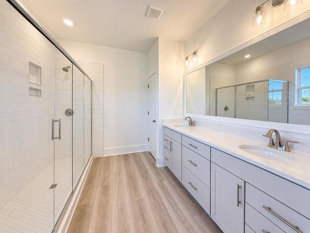 2033 Meadowood Ln., Longs, SC 29568