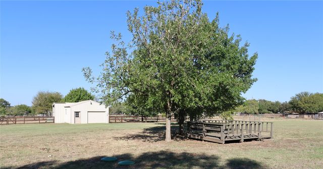 4821 New Hope Road, Aubrey, TX 76227