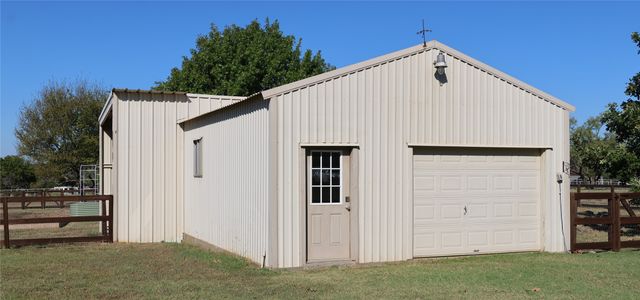 4821 New Hope Road, Aubrey, TX 76227