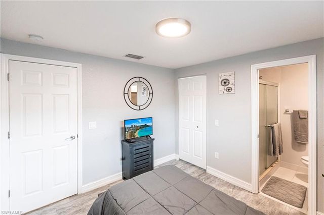 808 110th AVE N, Naples, FL 34108