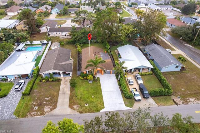 808 110th AVE N, Naples, FL 34108