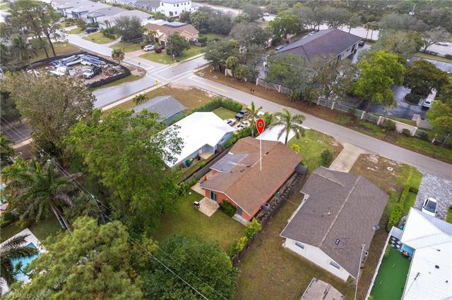 808 110th AVE N, Naples, FL 34108